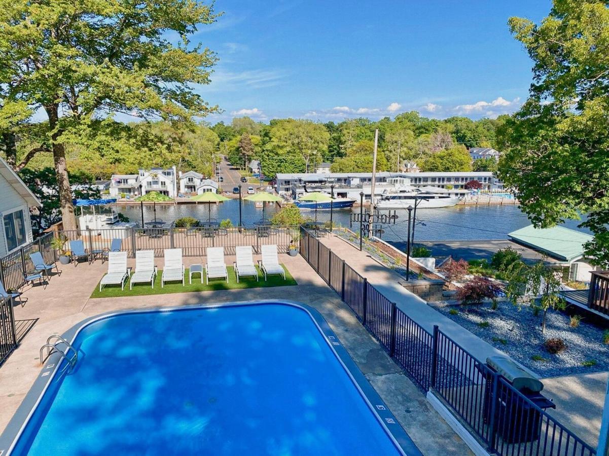 Holiday Hill Resort Saugatuck Kültér fotó